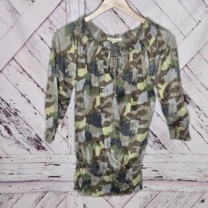 Derek Heart Camouflage Top
